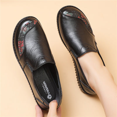 Leather Soft Sole Middle-aged And Elderly Flat-bottomed Casual Grandma Shoes